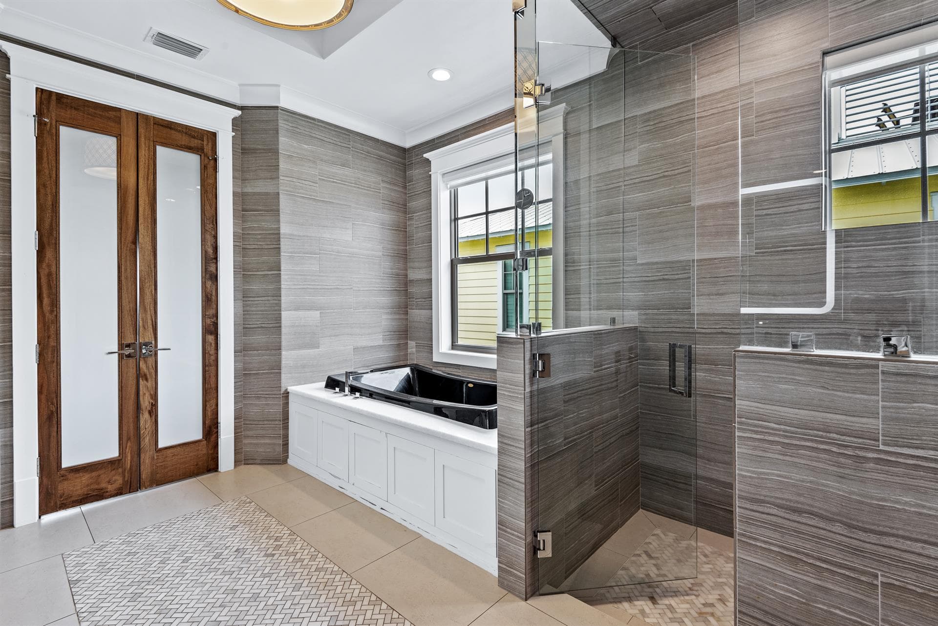 Life Aquatic Villa - Image 73