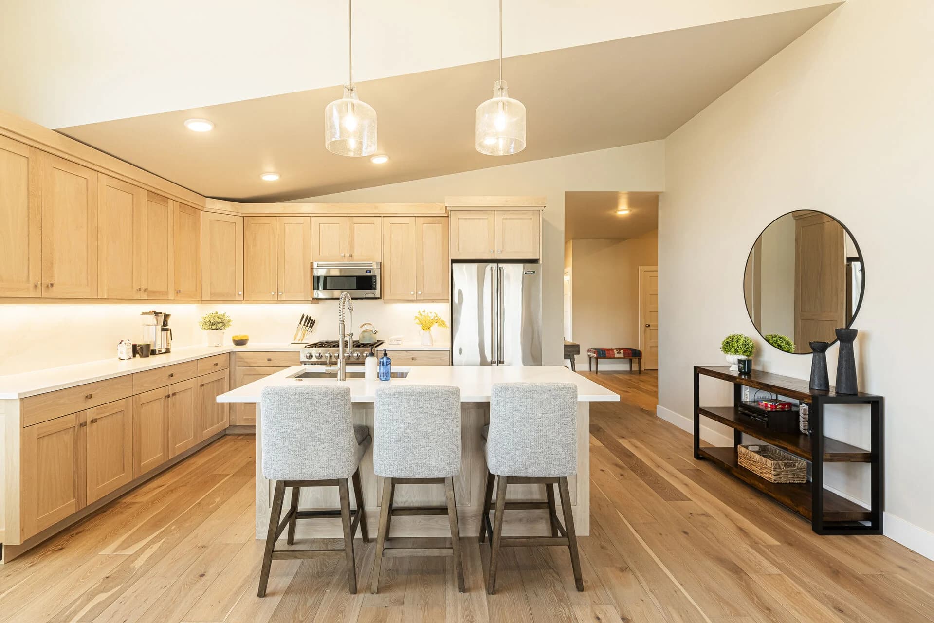 Mayflower Lakeside #45-304 - Image 5