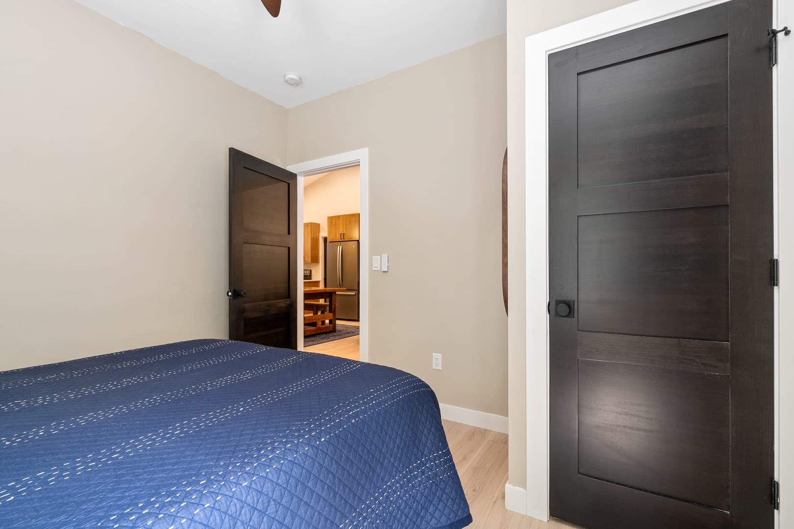 Point Beach Cottage - Image 13