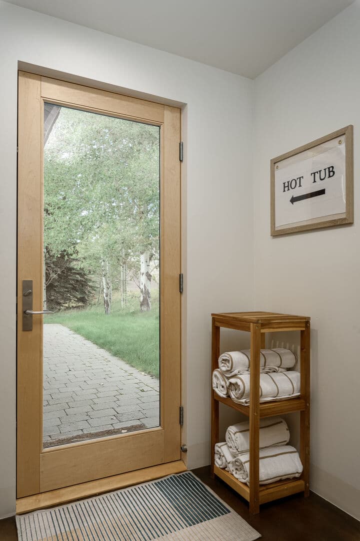 Elkhorn Estate - Image 21