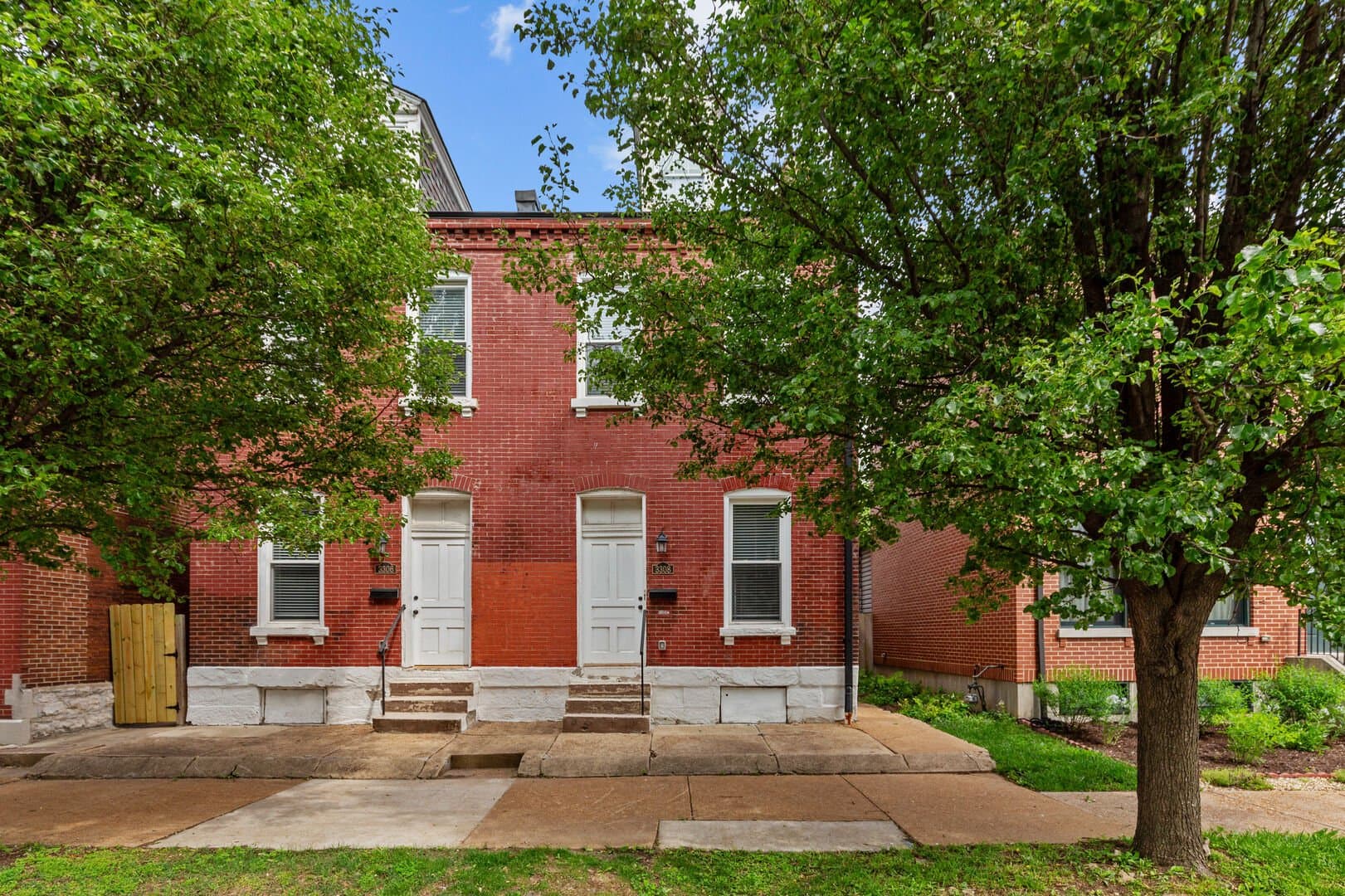 Designer Townhome - Image 27