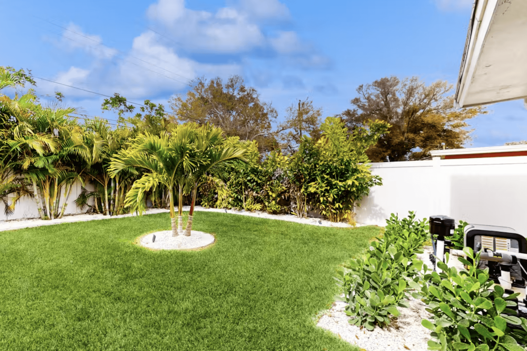 Clearwater Coastal Haven - Image 18