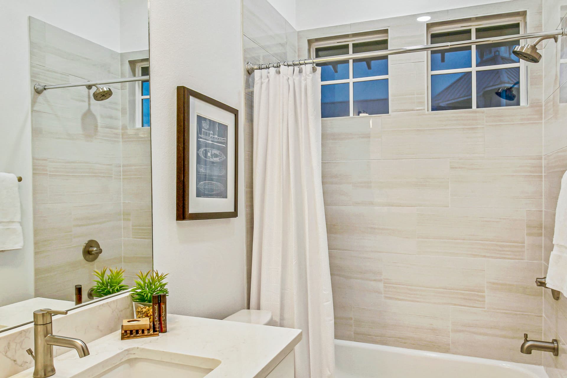 Grey Pelican Place - Image 23