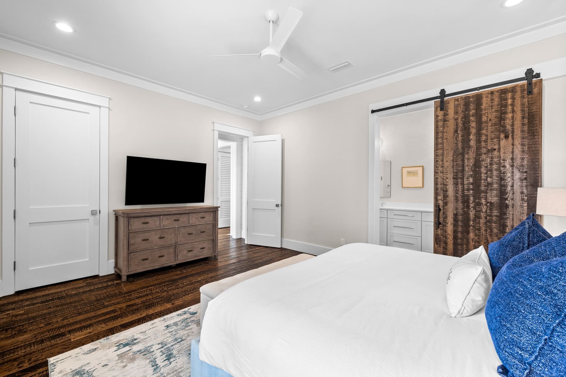 Breezy Blue - Image 15