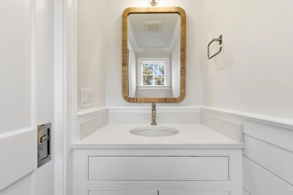 Olivia's Oasis - Image 32