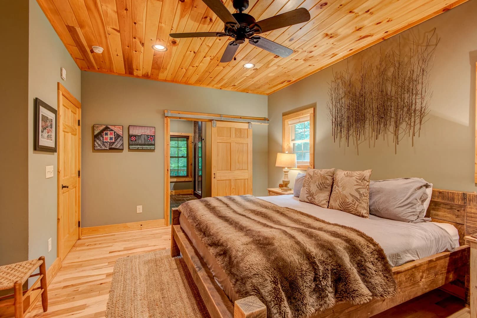 Beech Creek Cabin - Image 16