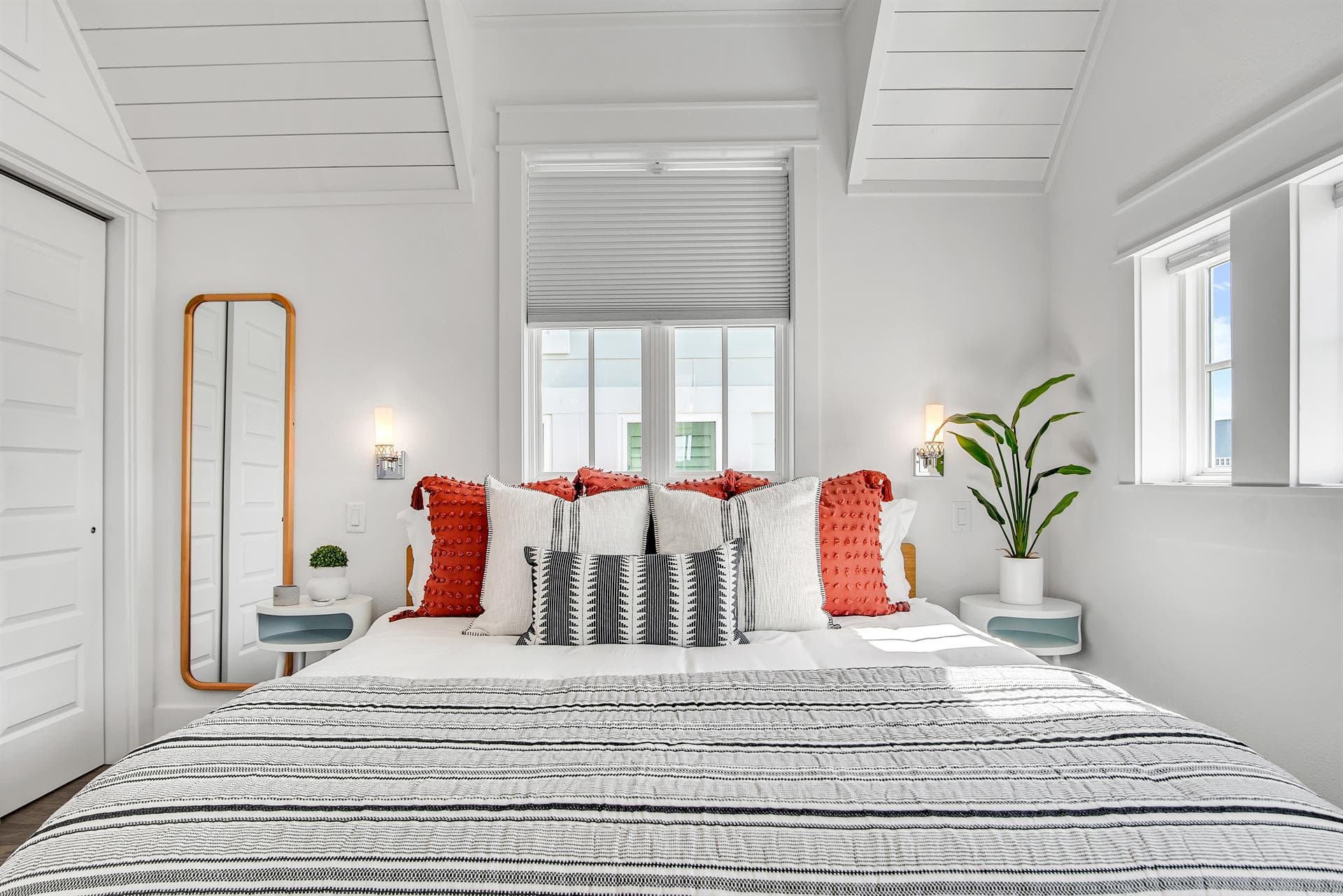 Isle of Dogs - Image 10