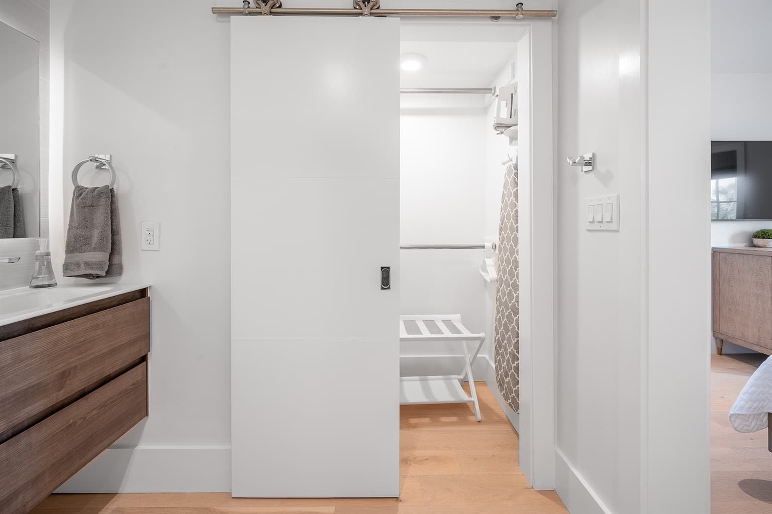 Palms Postcard - Image 28