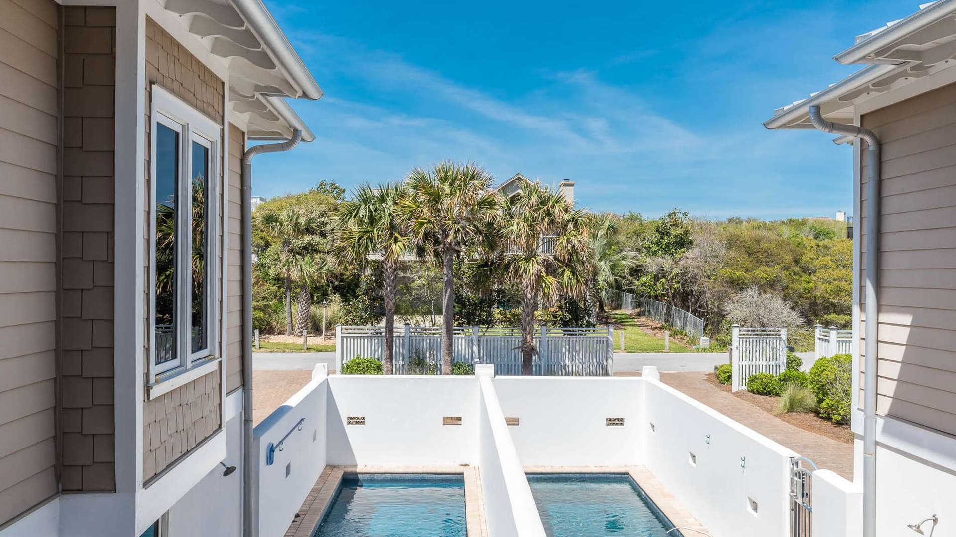 Pelican Paradise A+B - Image 25