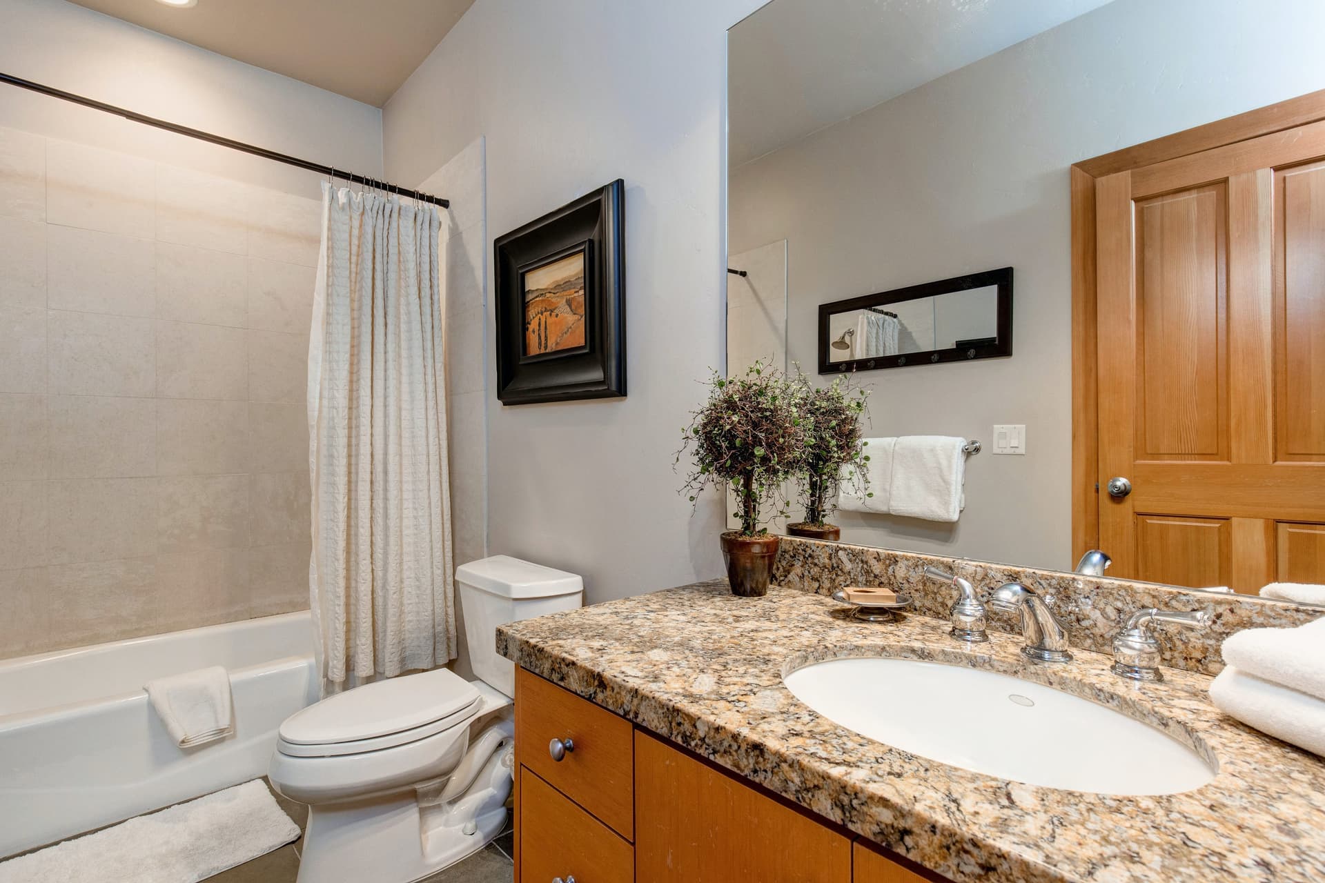 Old Town Overlook House - Image 17