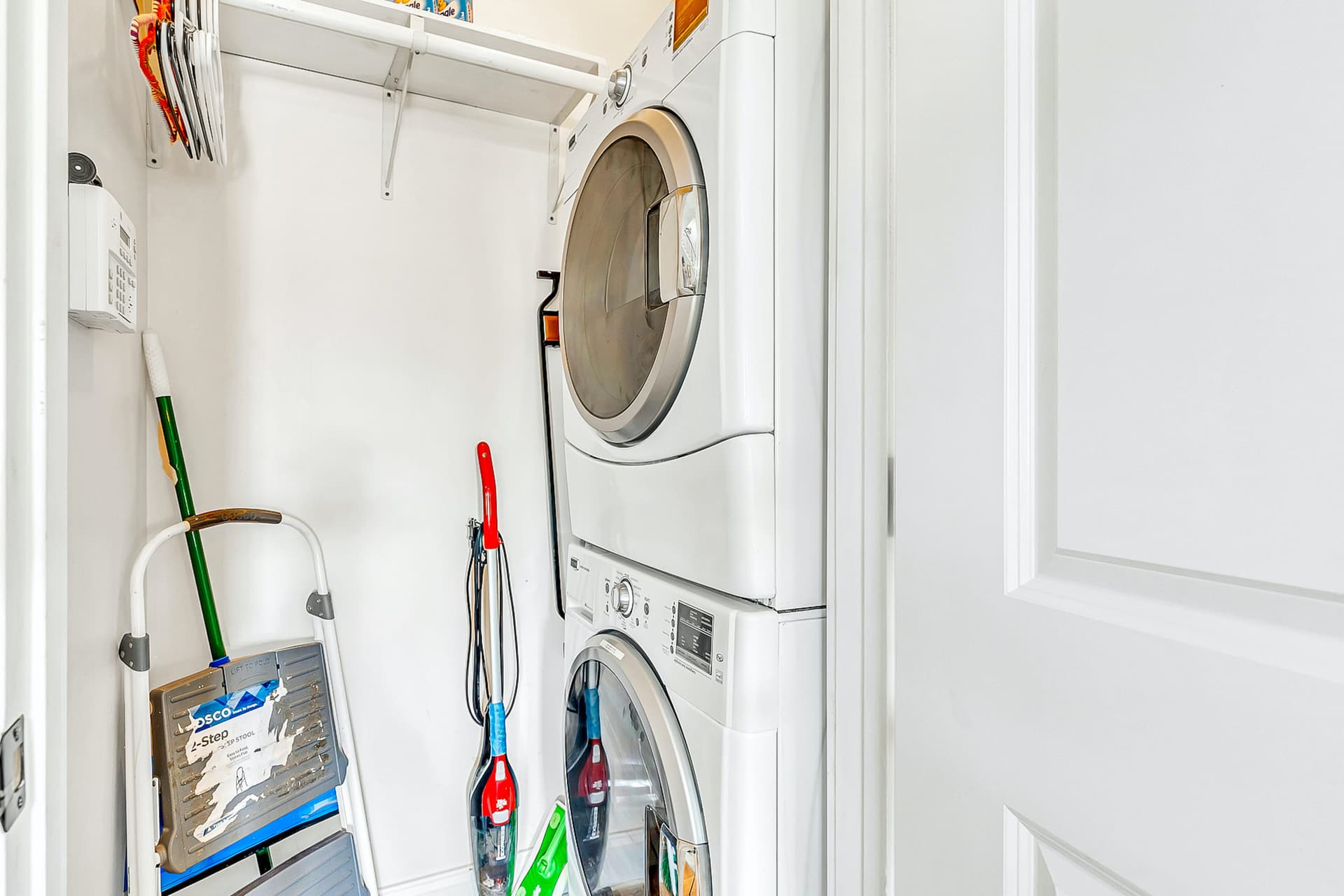 Bahama Breeze House - Image 18