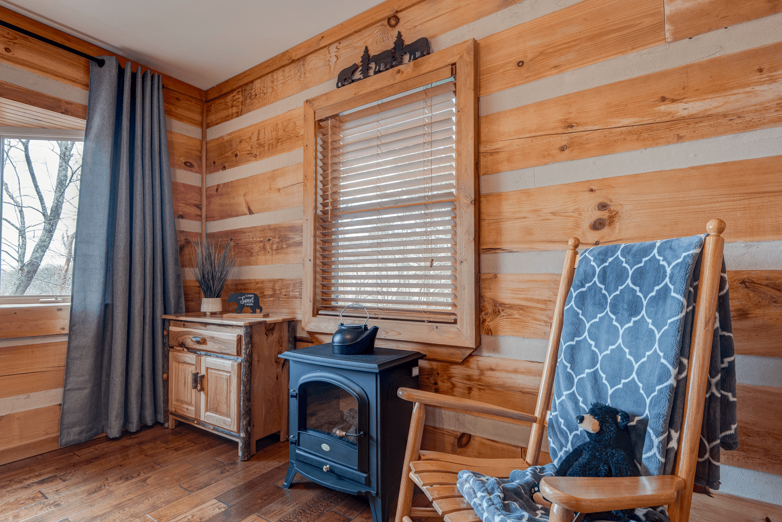 Cozy Bear Cabin - Image 20