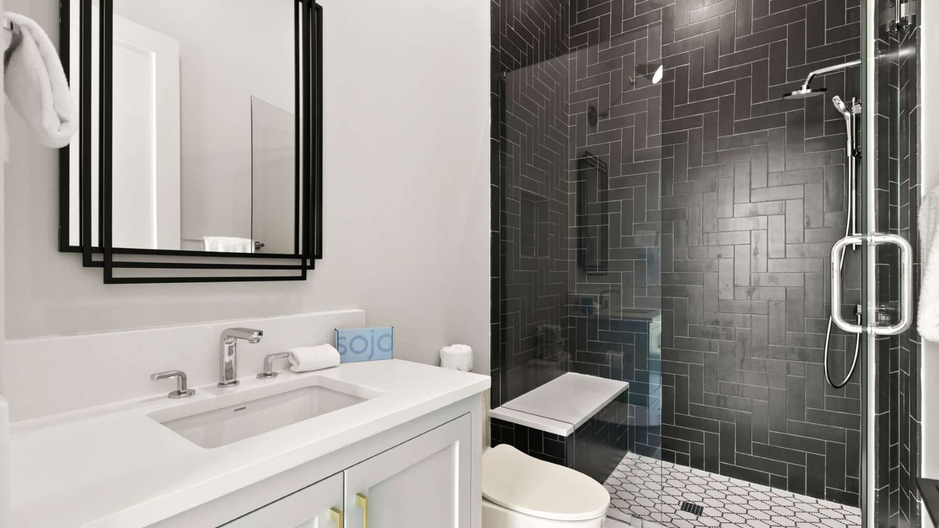 Lakeview Drive - Image 35