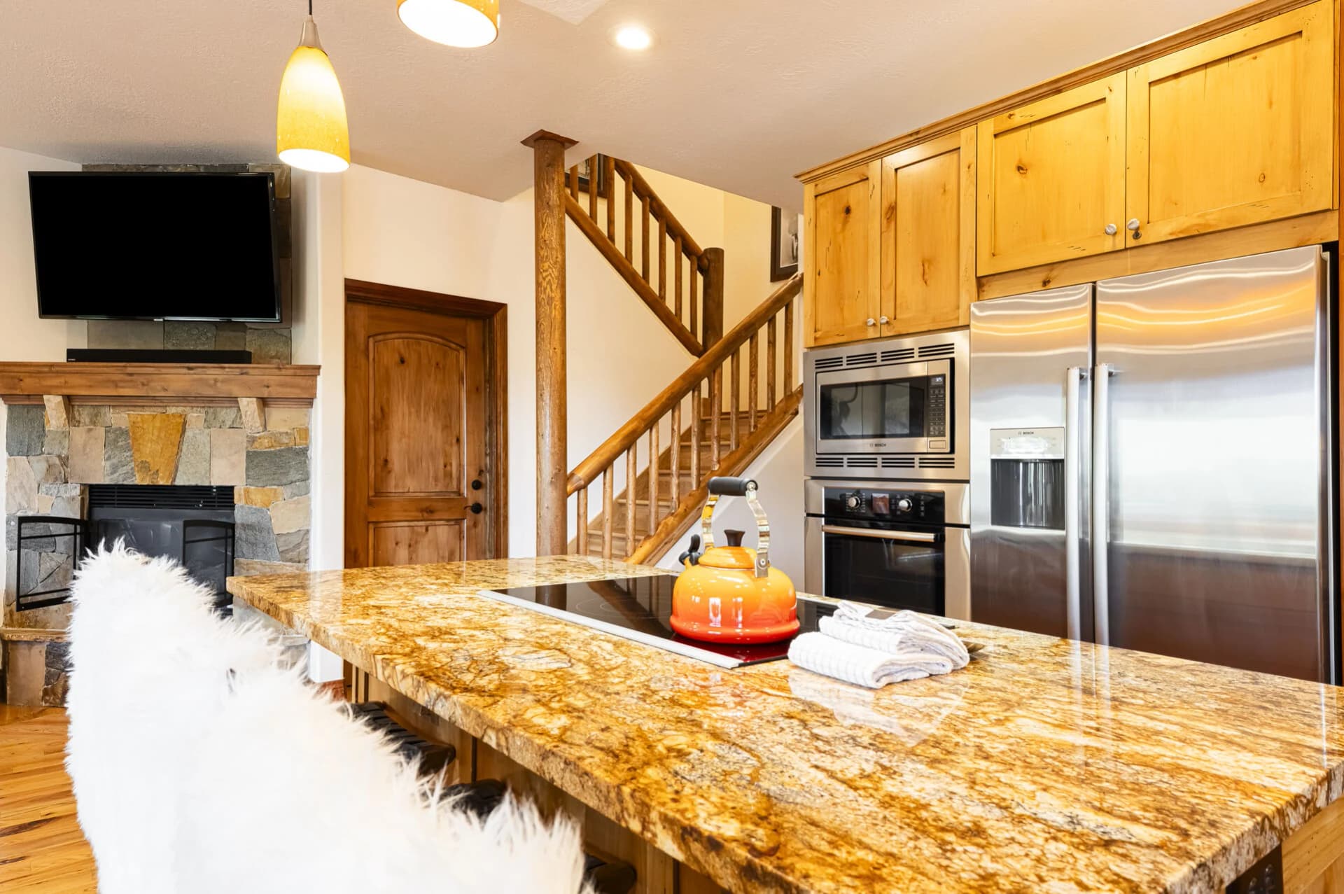 Rossie Hill - Image 7