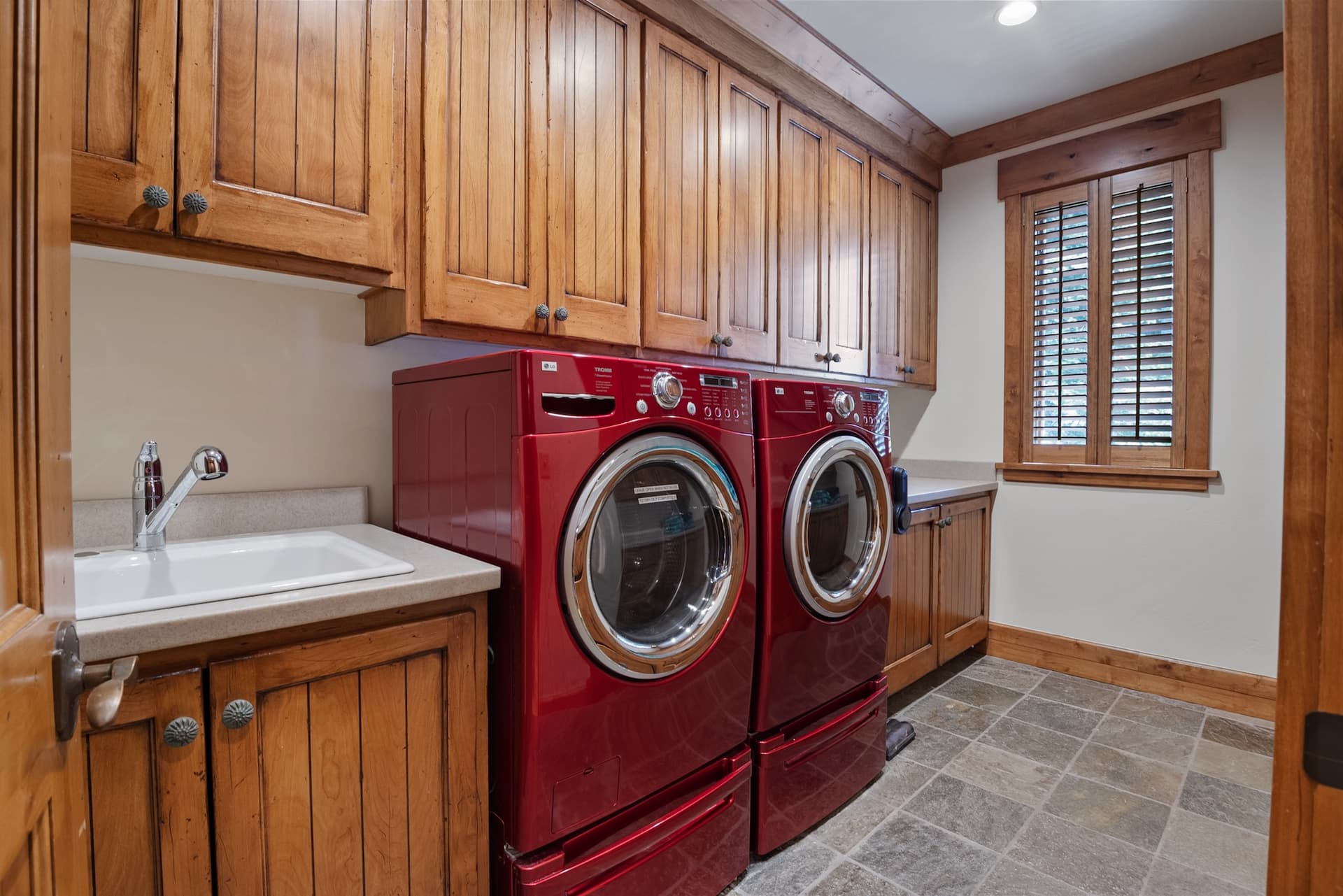 Timber Lodge at the Oaks - Image 44