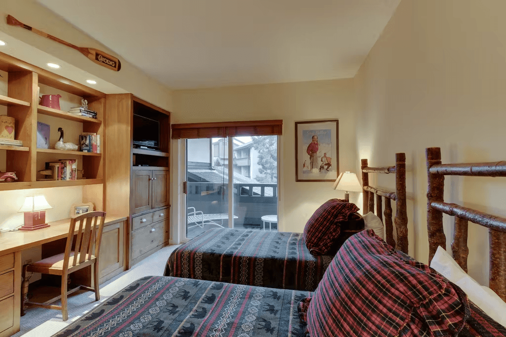 Wildflower Luxury - Image 27