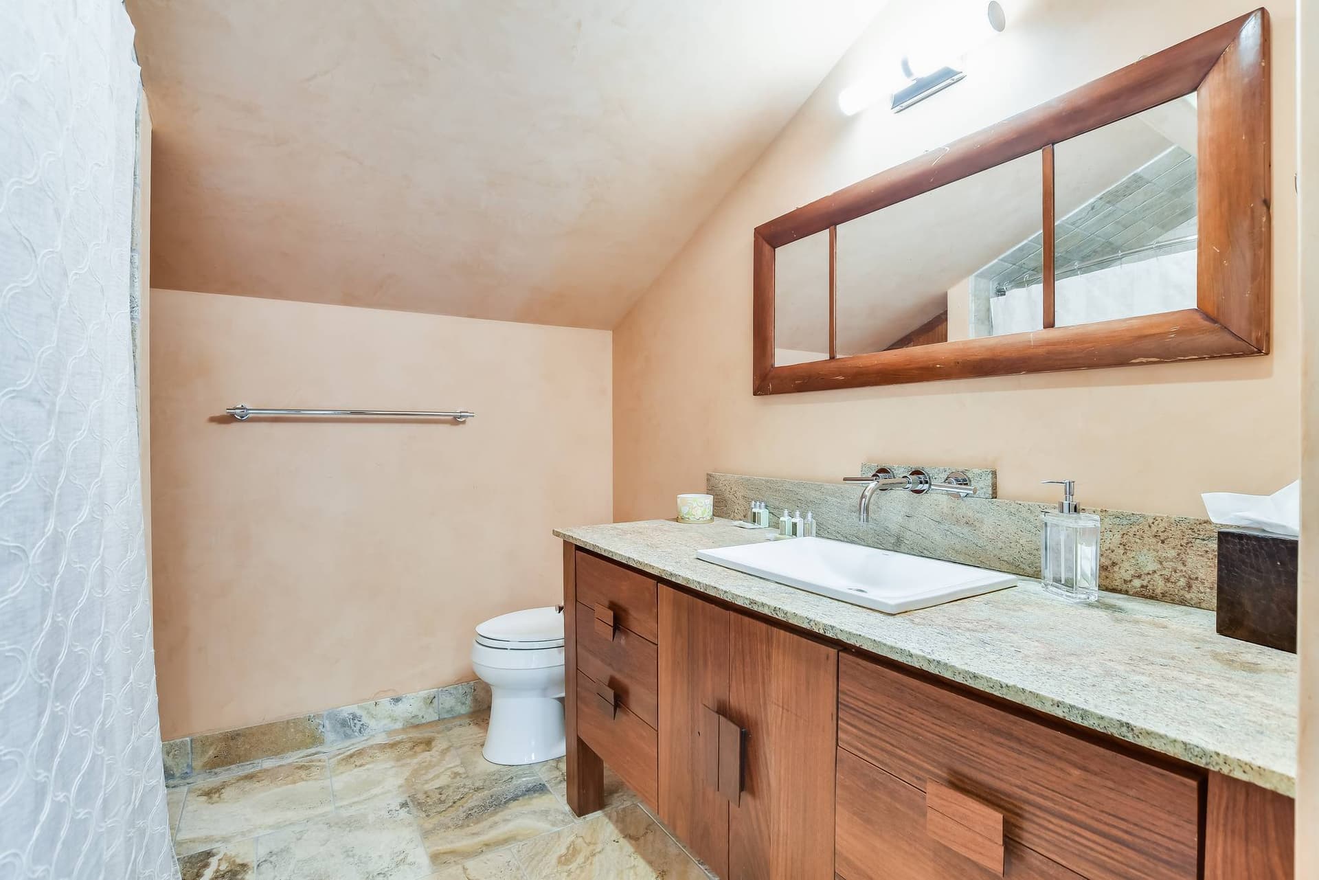 Crown Jewel on Lake Austin - Image 19