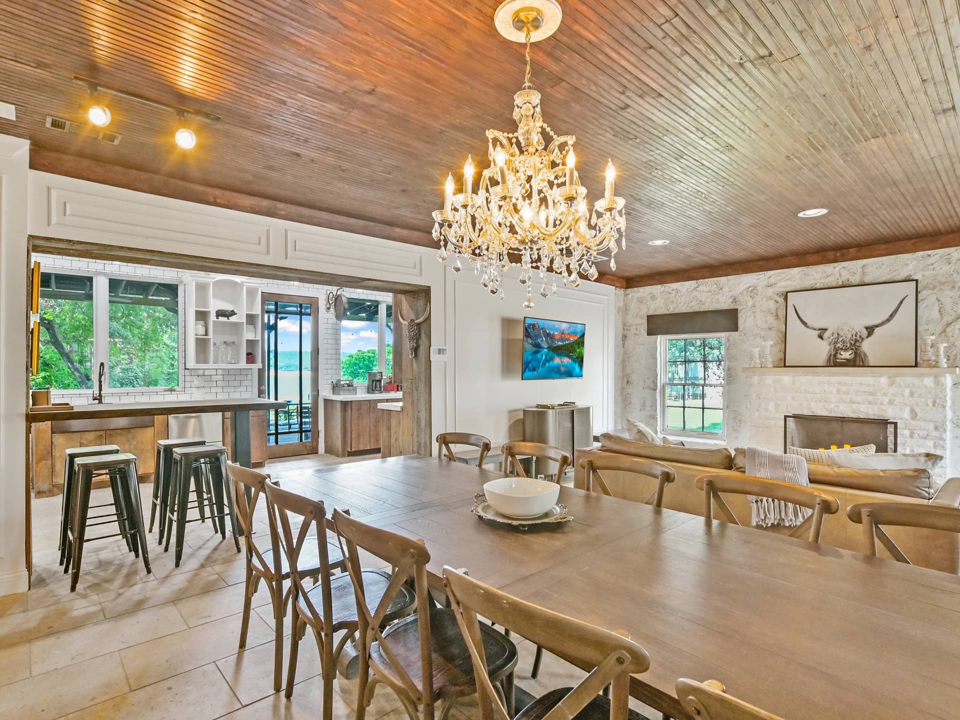 Escape on Lake Travis - Image 22