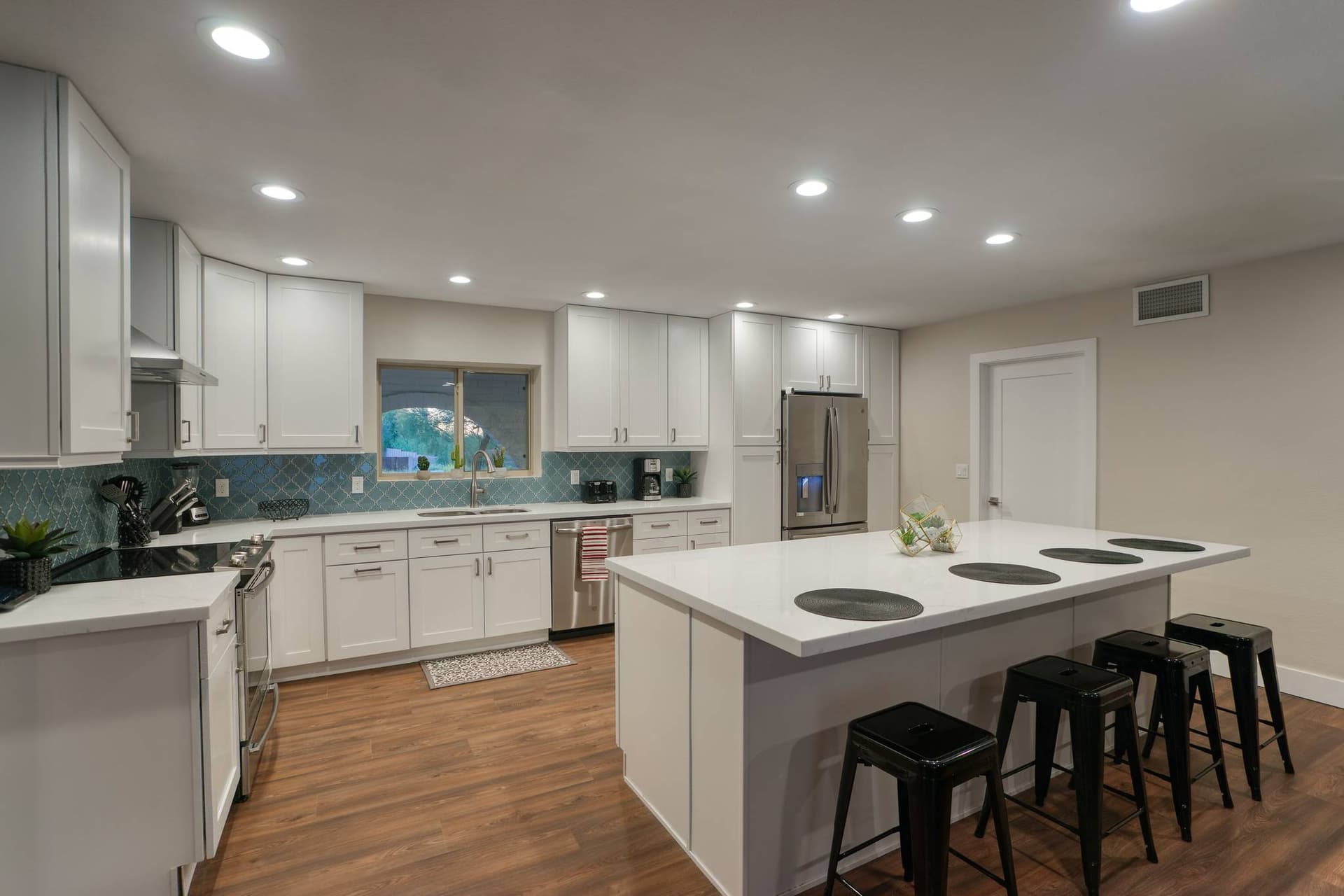 Desert Retreat - Image 27