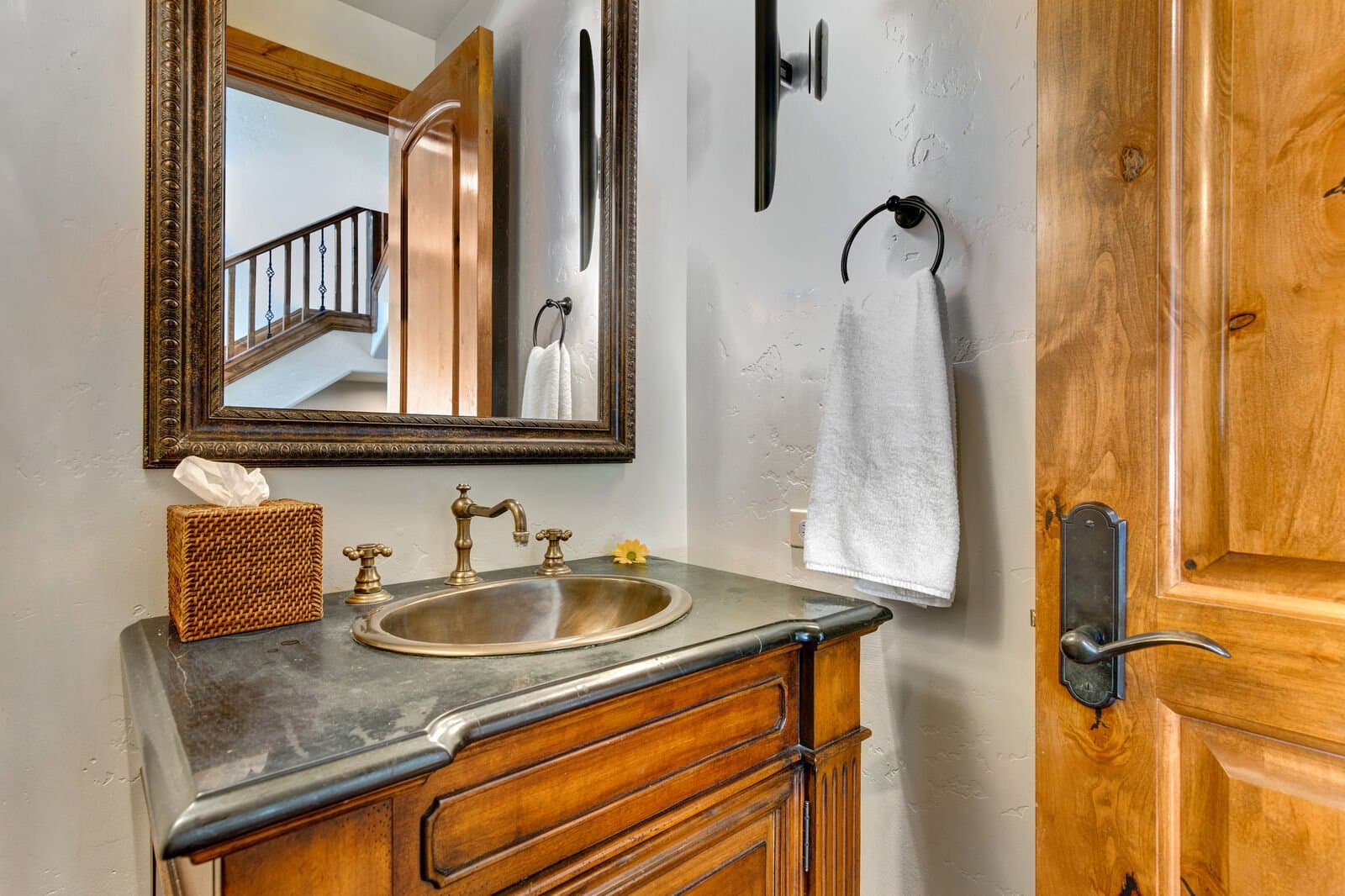 Star House - Image 33