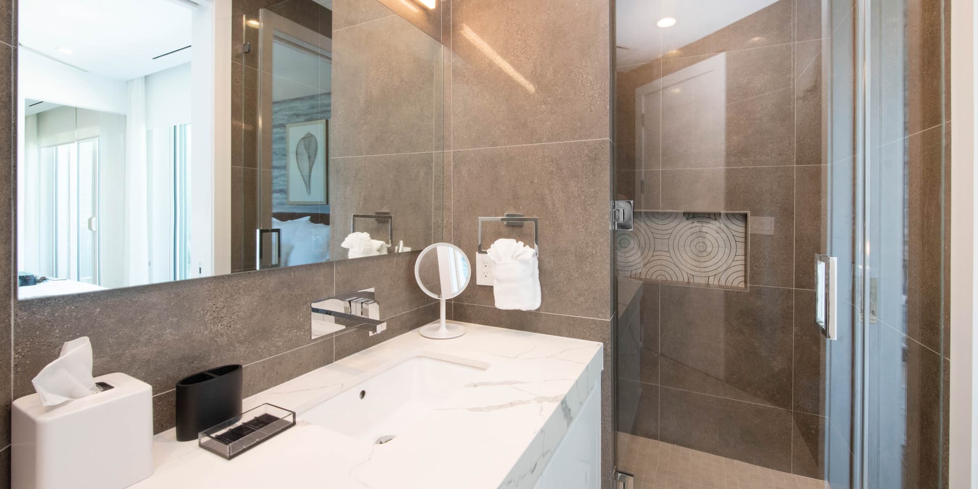 Shoreline Splendor - Image 6