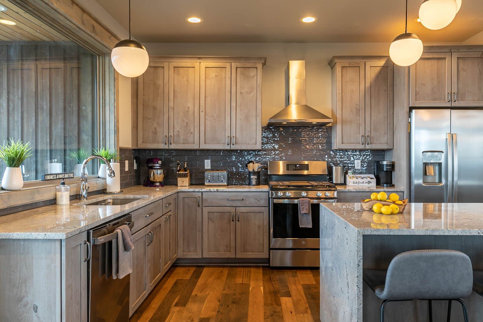 Zion House - Image 5