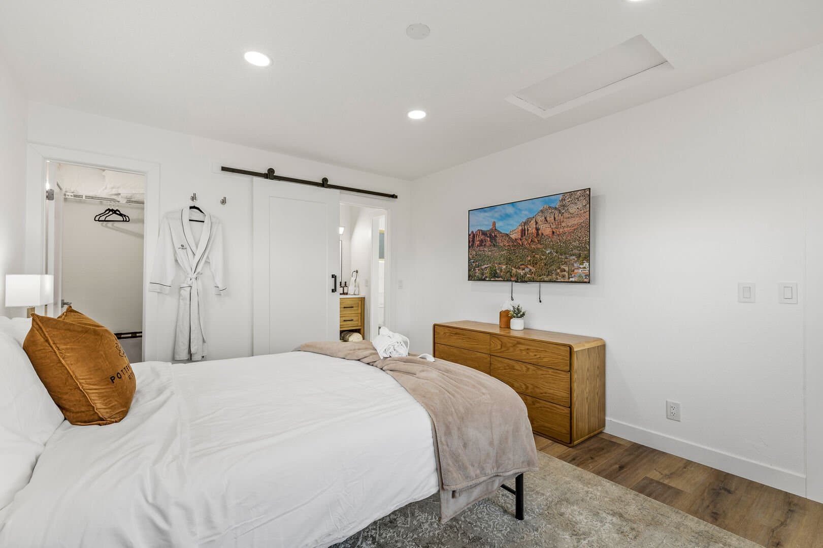 Pottery Place - Image 22