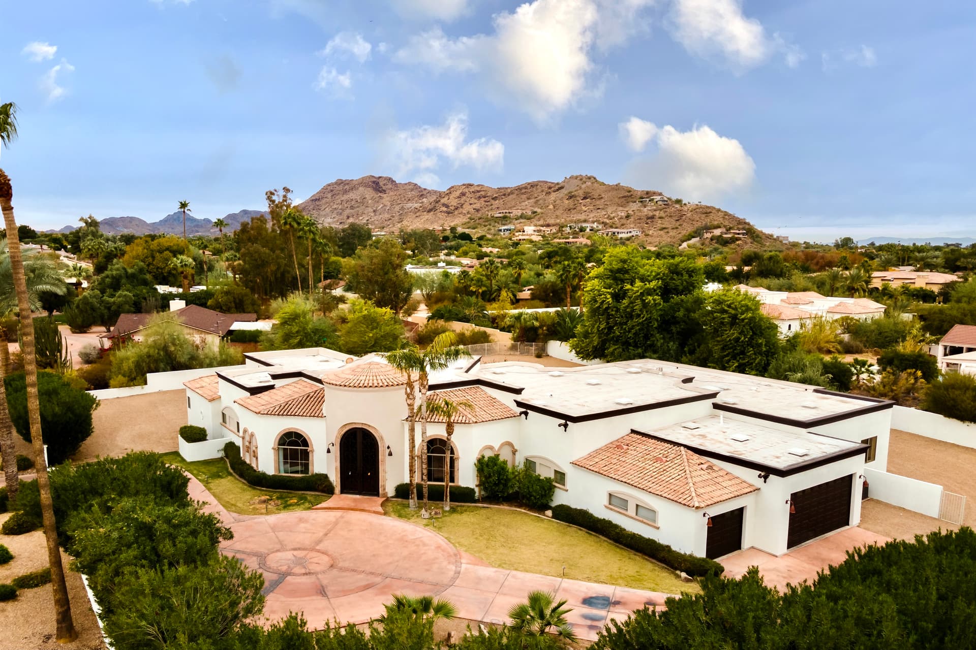 Farrier Manor - Image 7