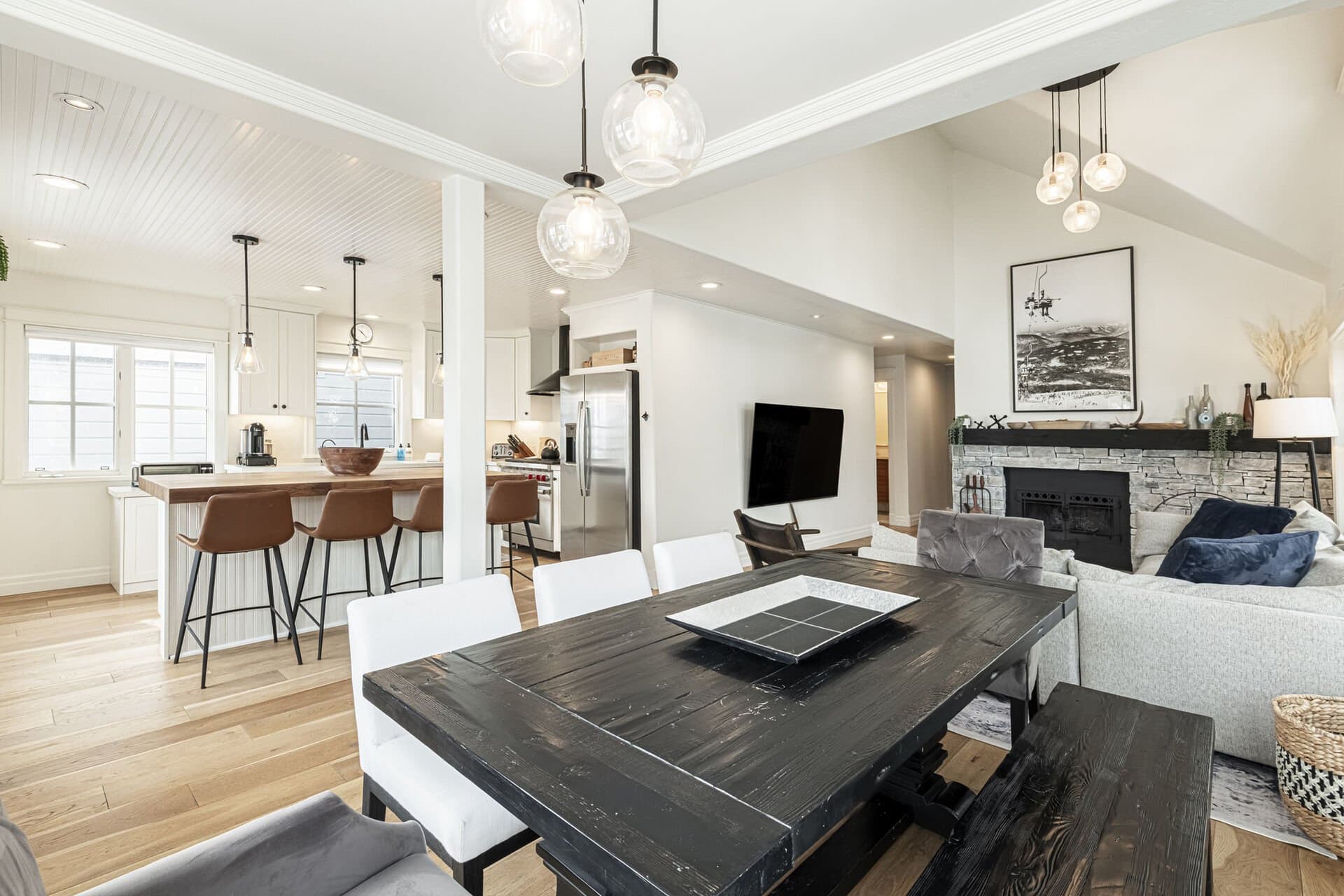 Elevation Estate - Image 13