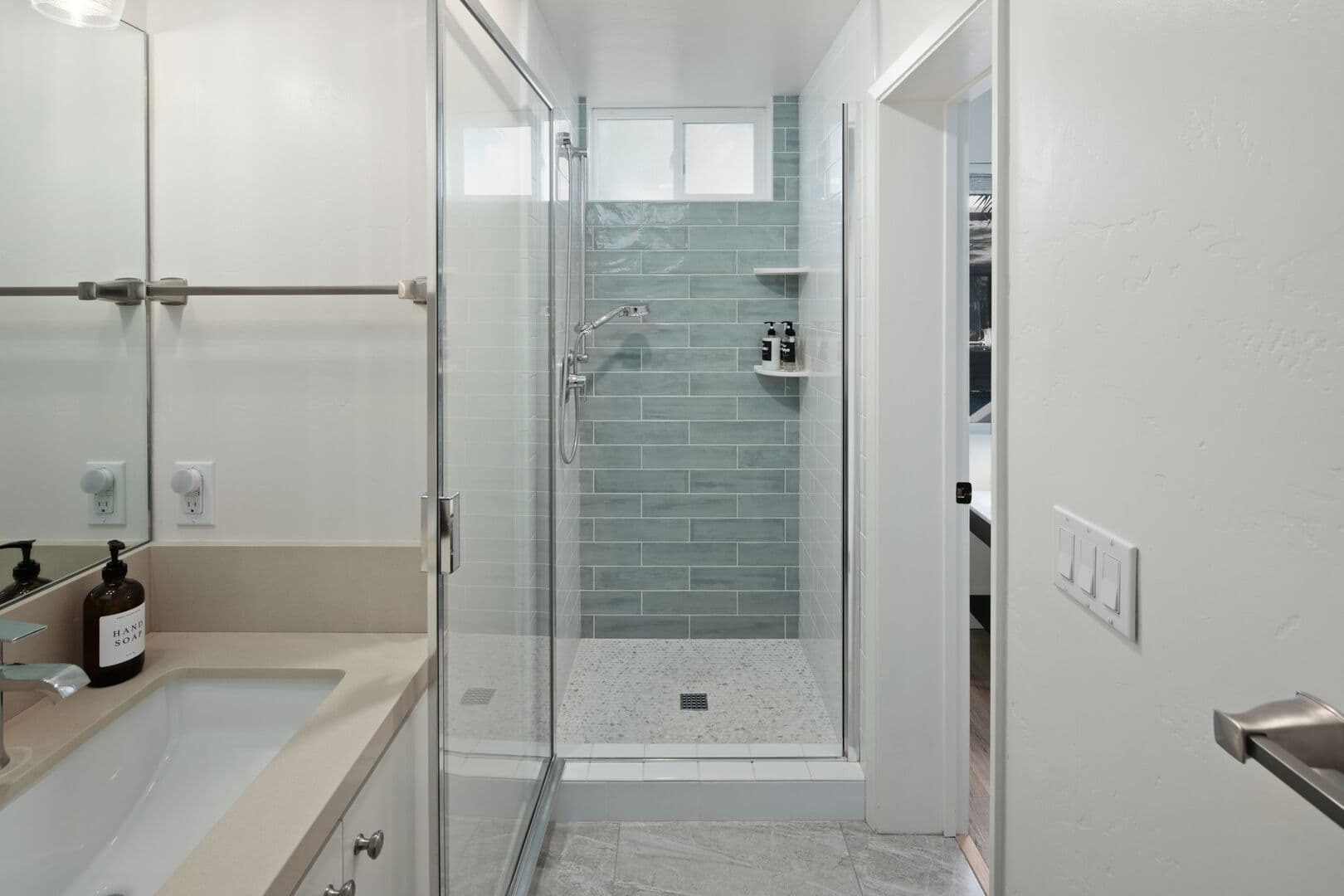 Surf and Bay A Home - Image 9