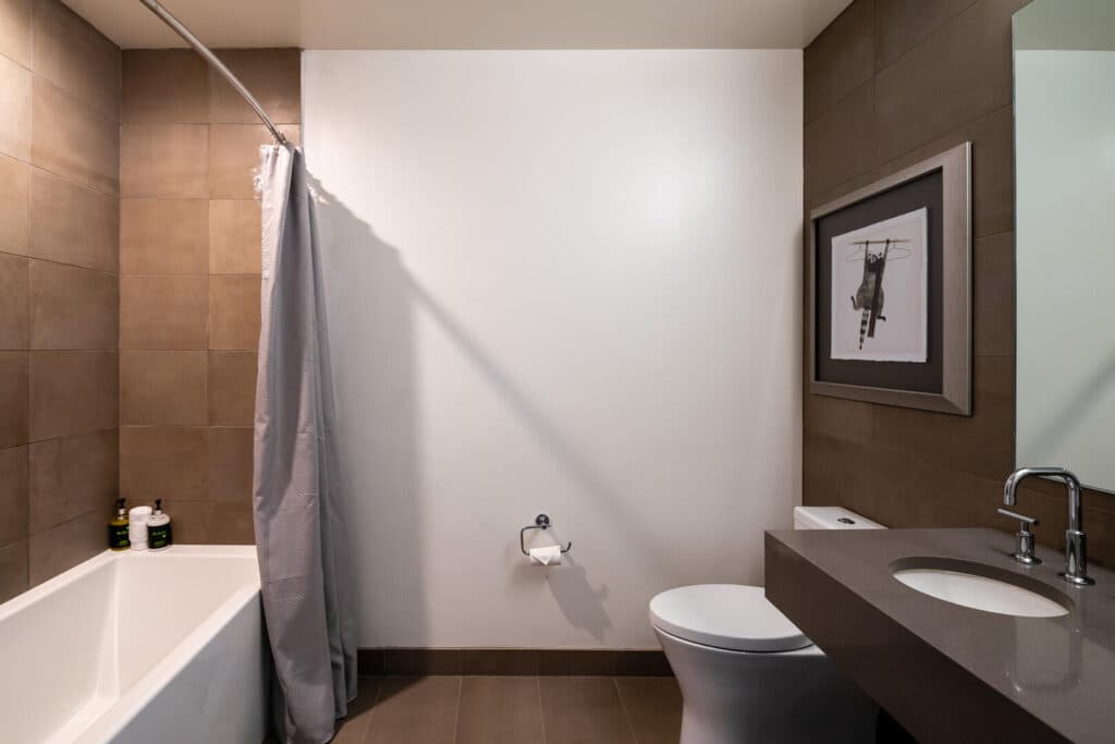 Lakelodge Home - Image 10