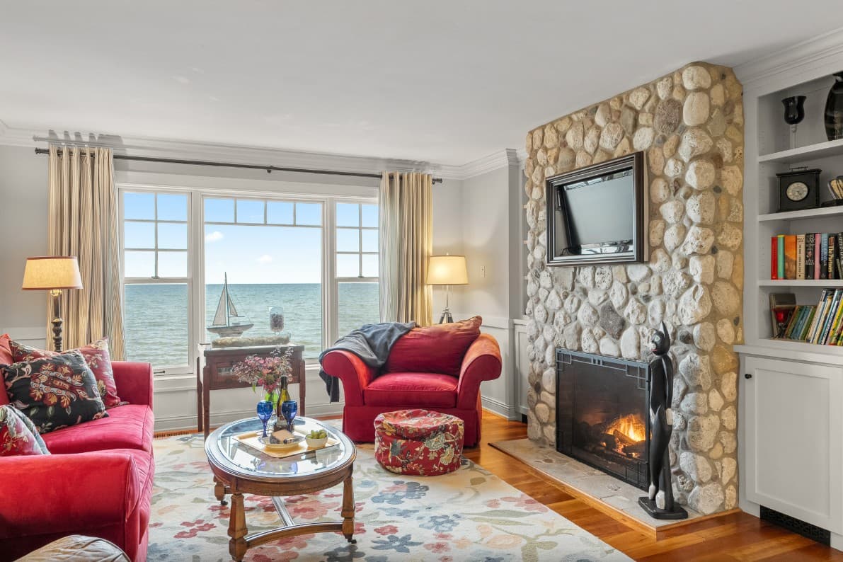 Goettelman's Lake House - Image 44