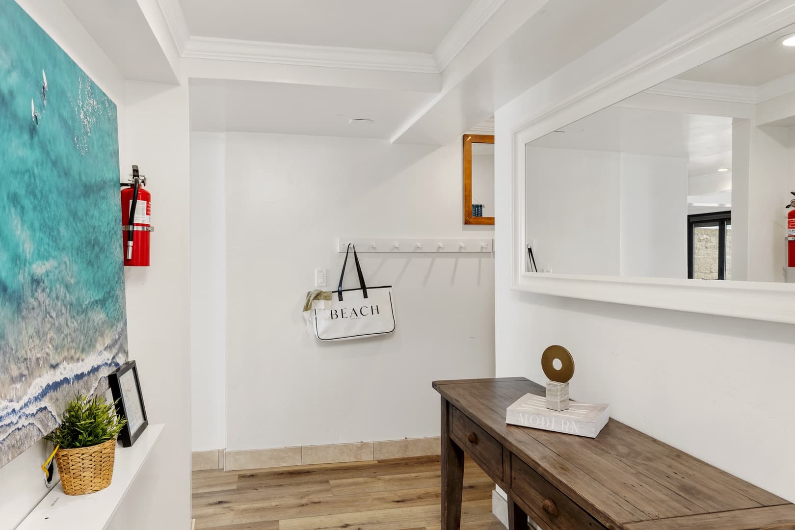 Mahogany Manor - Image 9