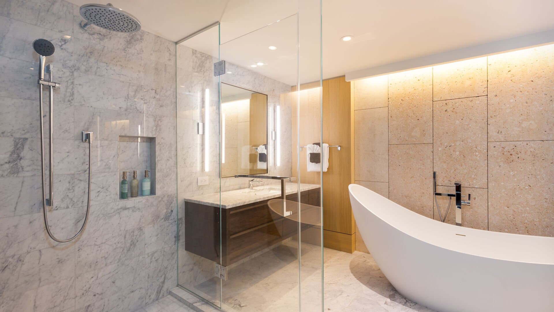 Hapuna Beachfront Bliss - Image 14