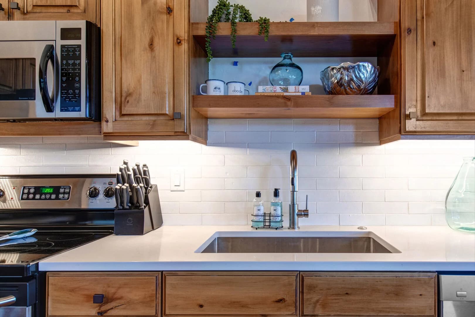 Ontario Lodge - Image 9