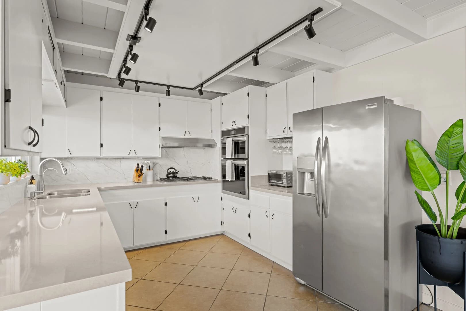 Sunsets on Riviera - Image 13