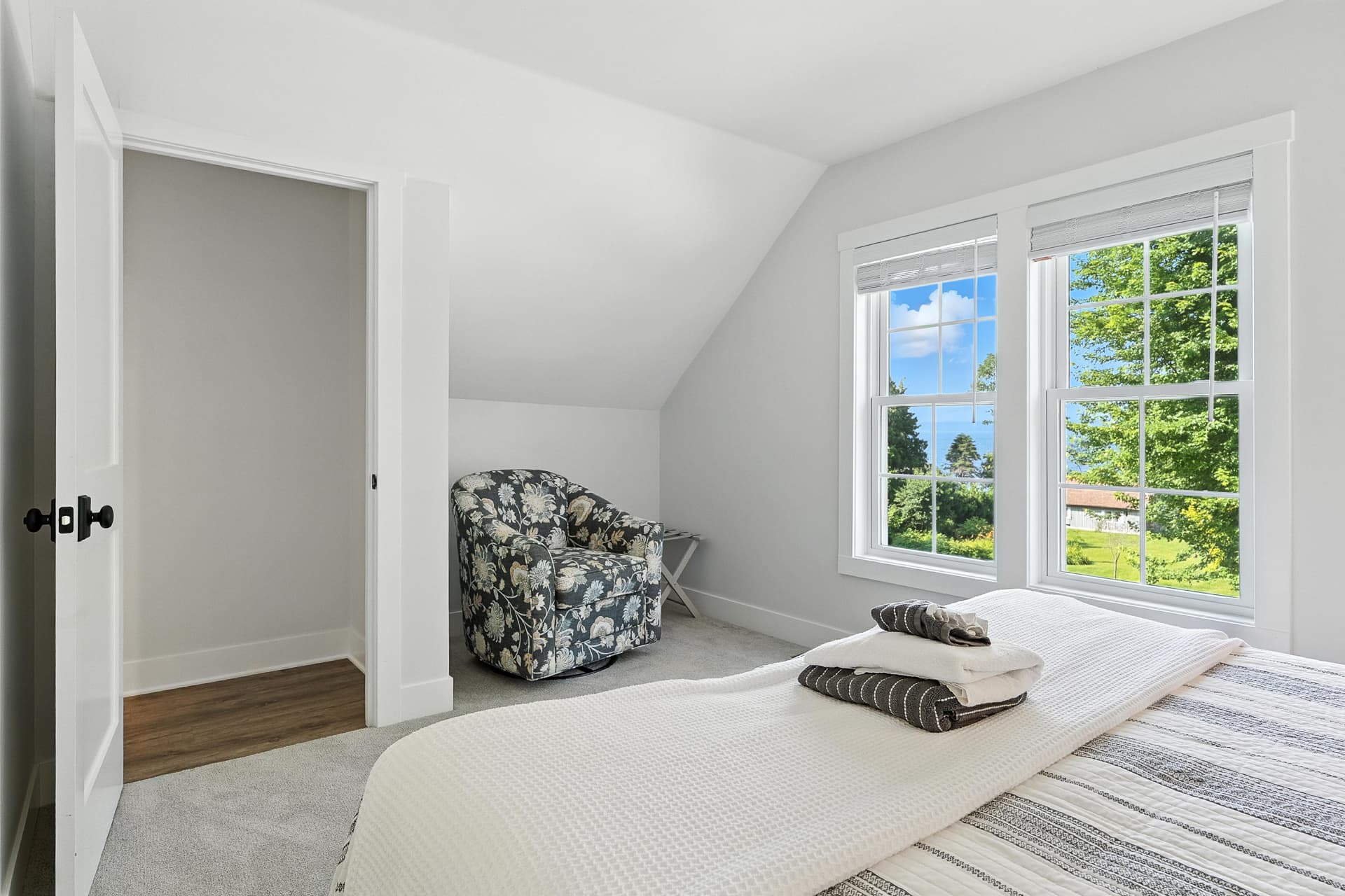 Thenell's Beach House - Image 32