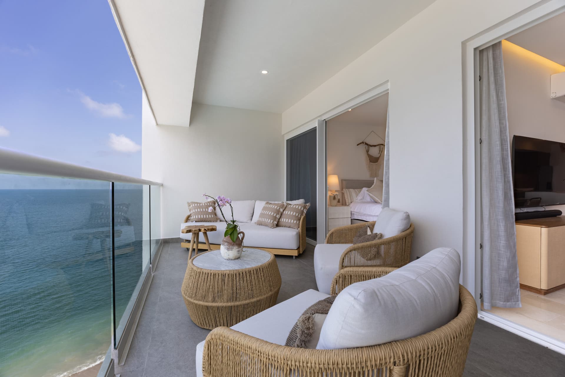 Harbor 171 Residences #803 - Image 24