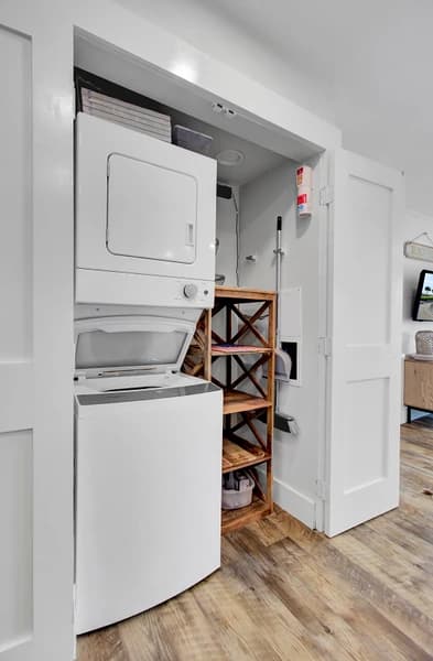 Port O Call #303D - Image 20