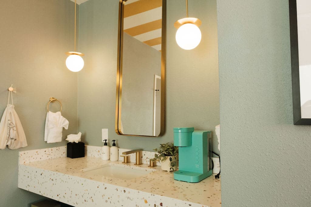 Mod Retreat in Vibrant Palm Springs - Image 46