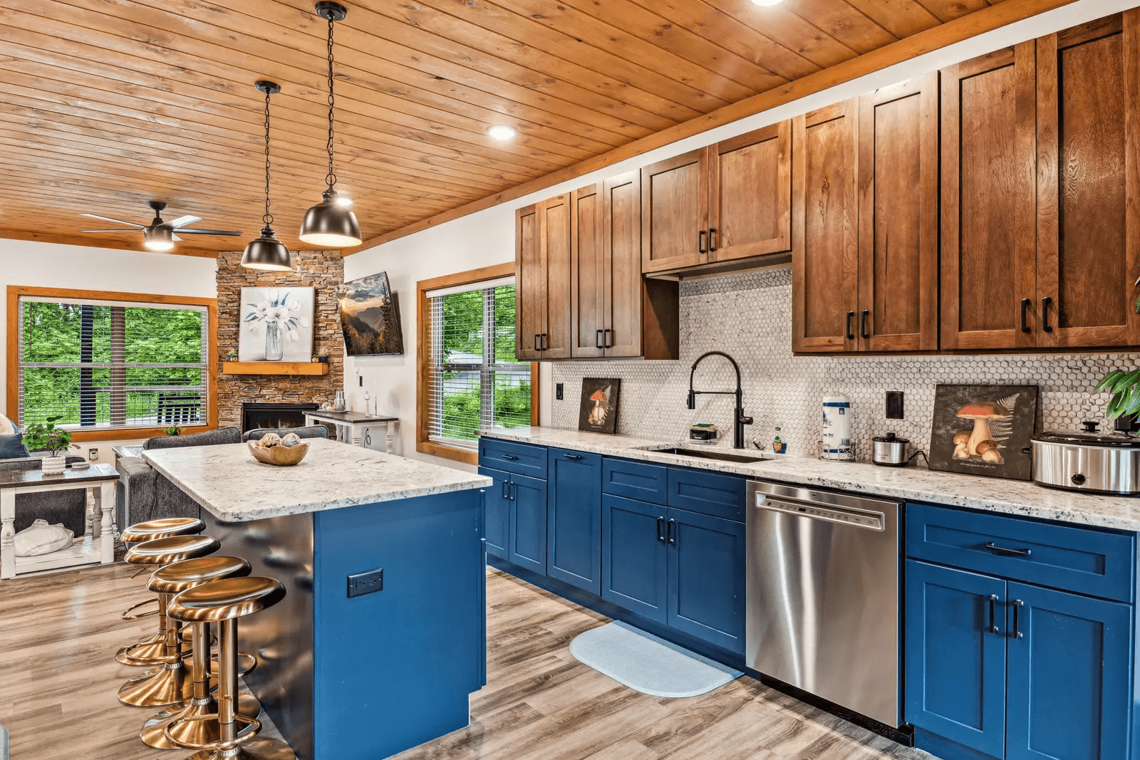 Royal Pool Retreat - Image 10