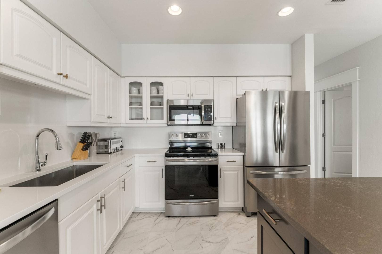 Rosey's Retreat - Image 13