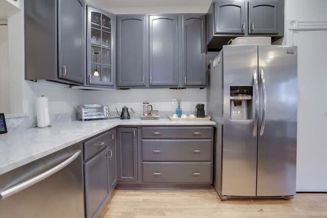 Capitol Comfort - Image 19