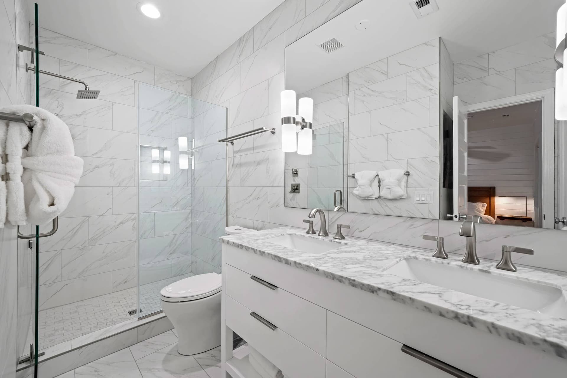 Allora House - Image 40