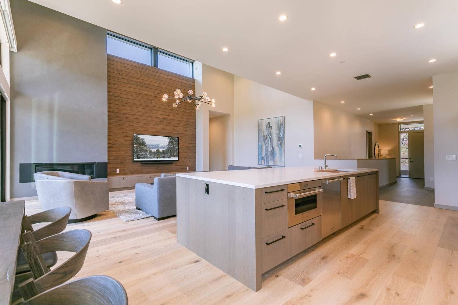 Larkspur Luxe - Image 4