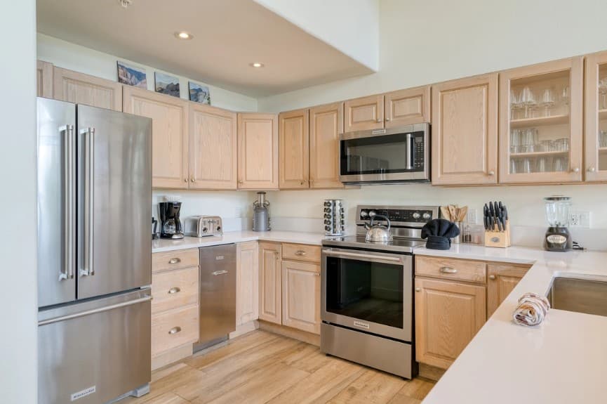 Emerald Elk at Village Creek - Image 5