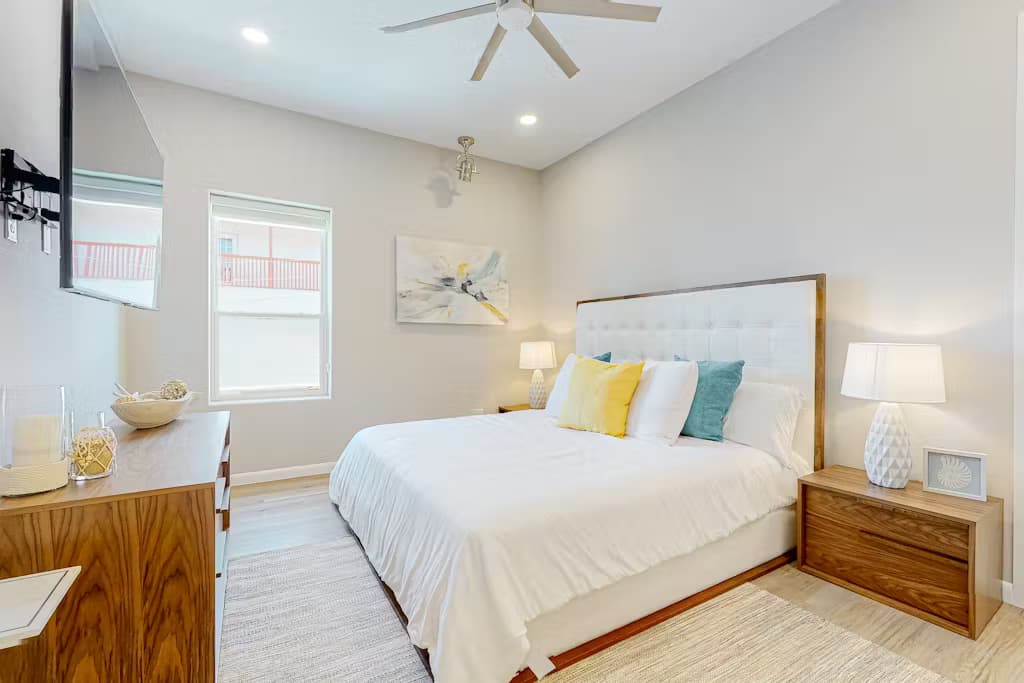 Dolphin Paradise - Image 8