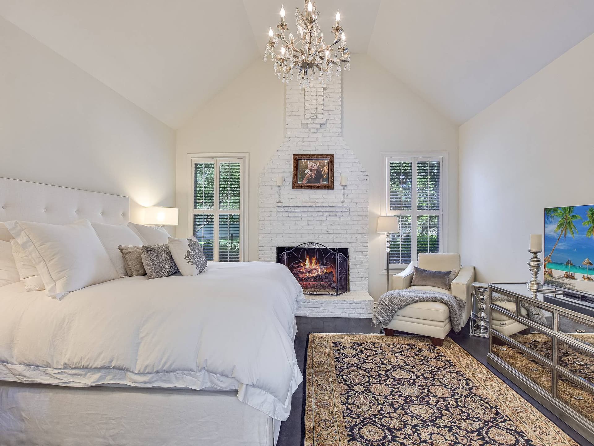 Austin Country Club Estate - Image 22