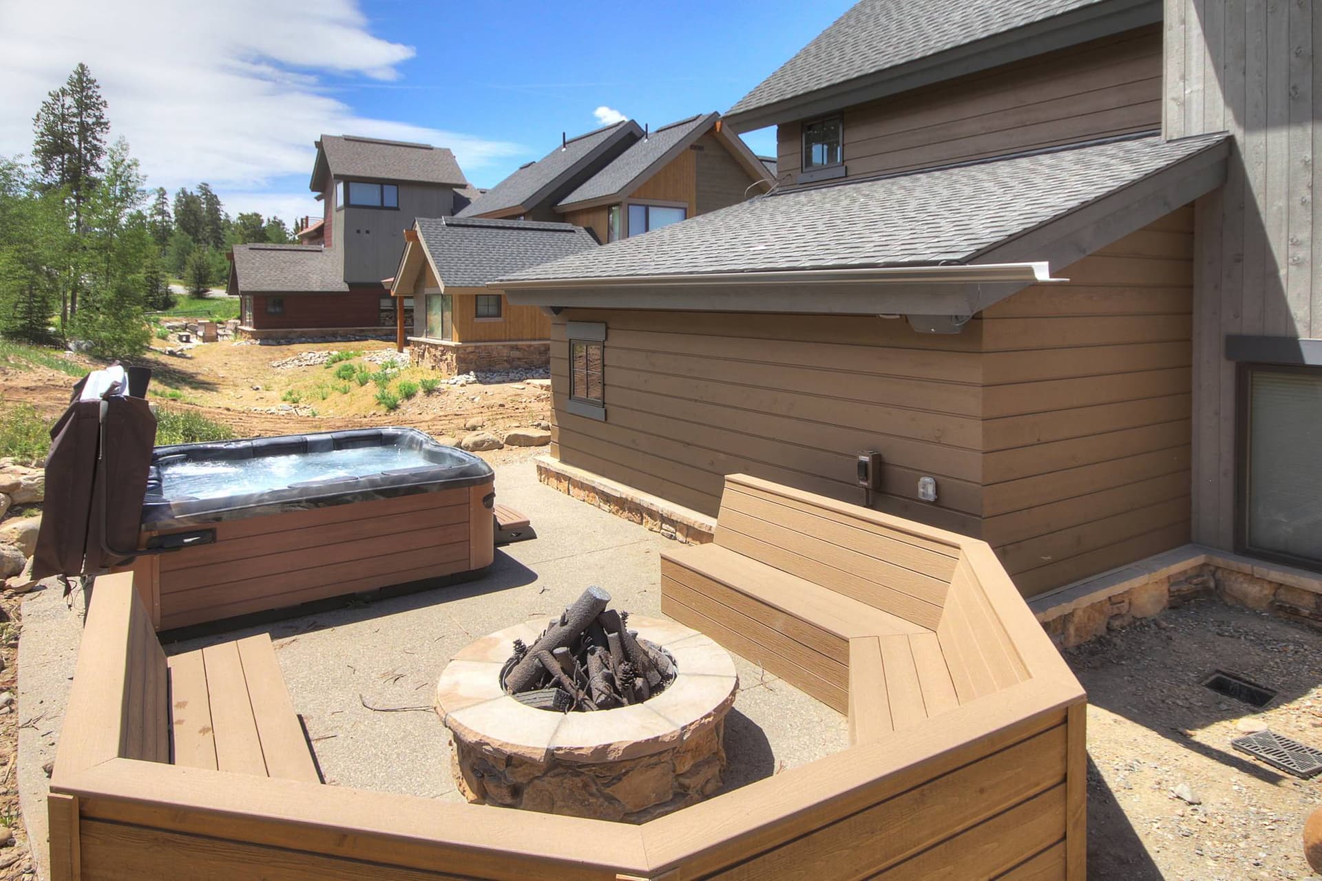 Slope View Chalet - Image 2