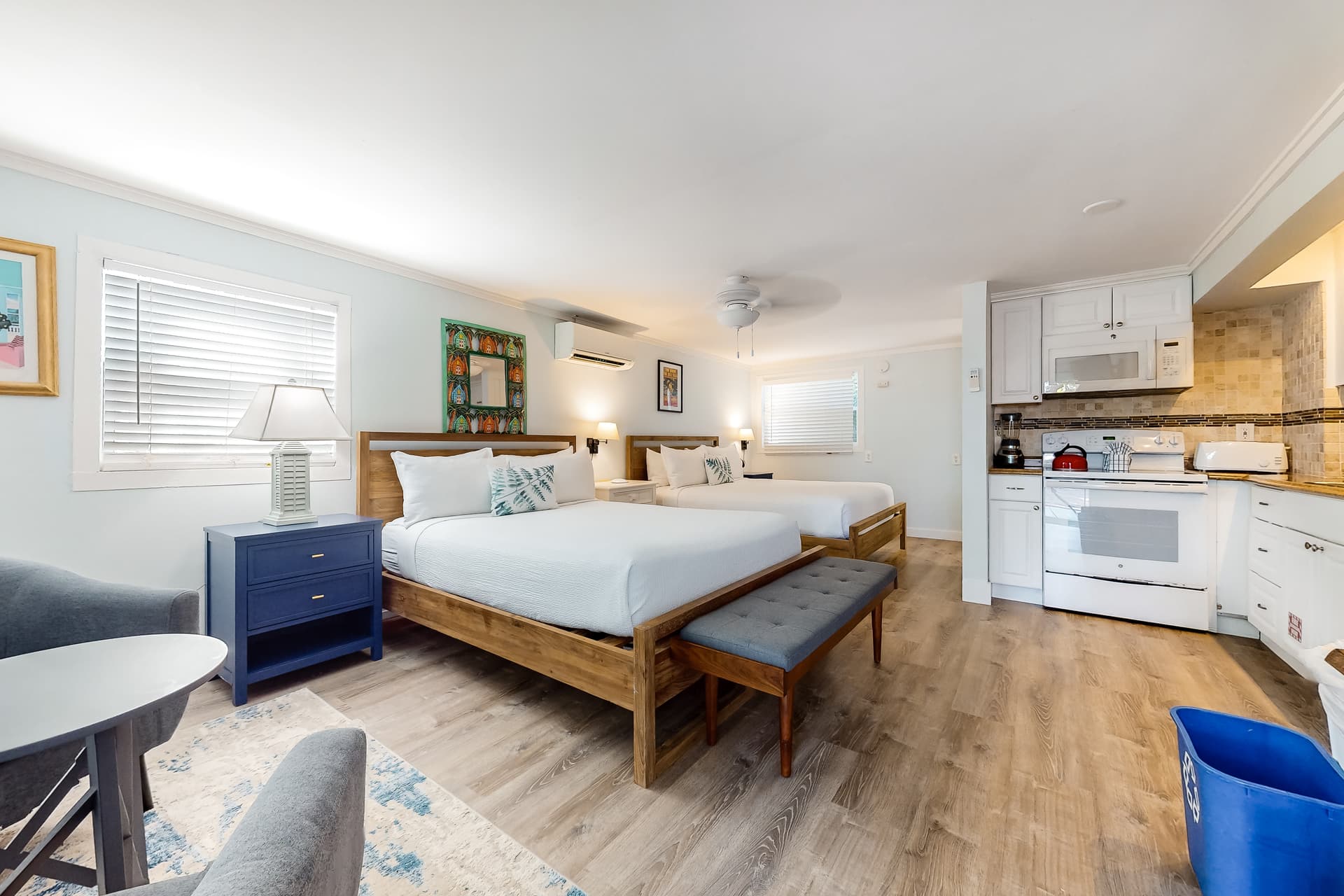 Papa's Hideaway - Image 28